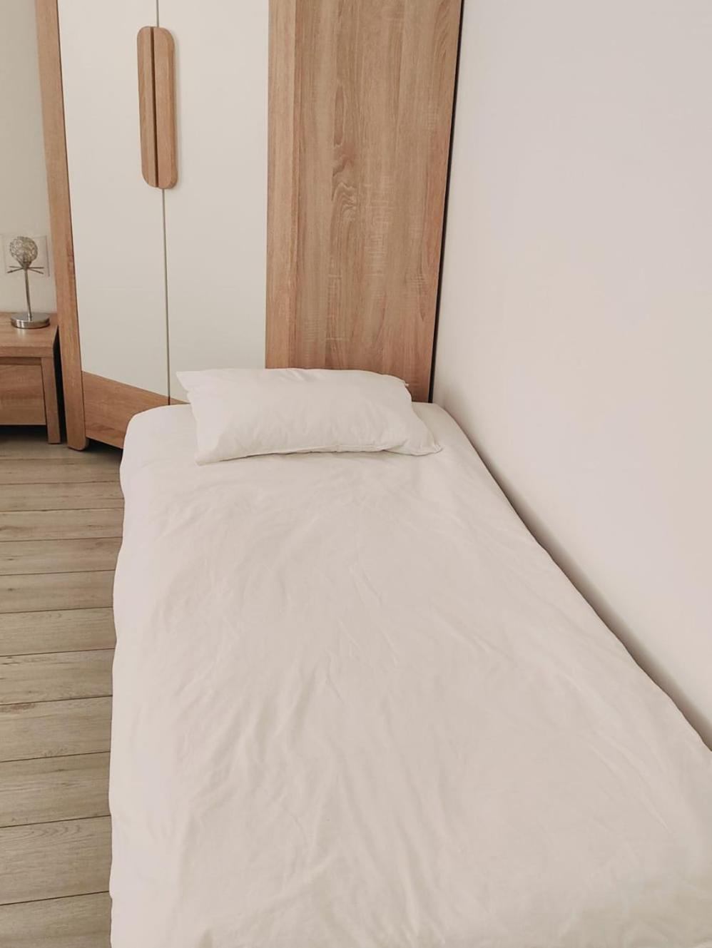 Apartament Seven Legnica Kültér fotó